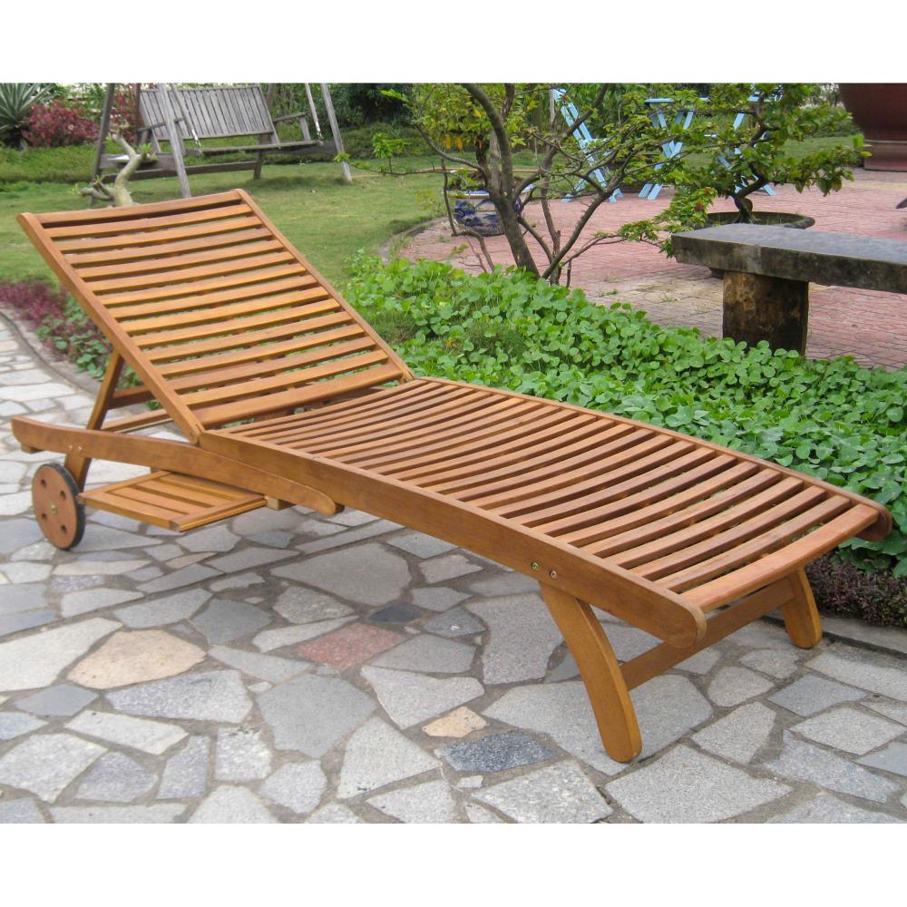 Rancho Acacia Chaise Lounge with Pull Out Tray