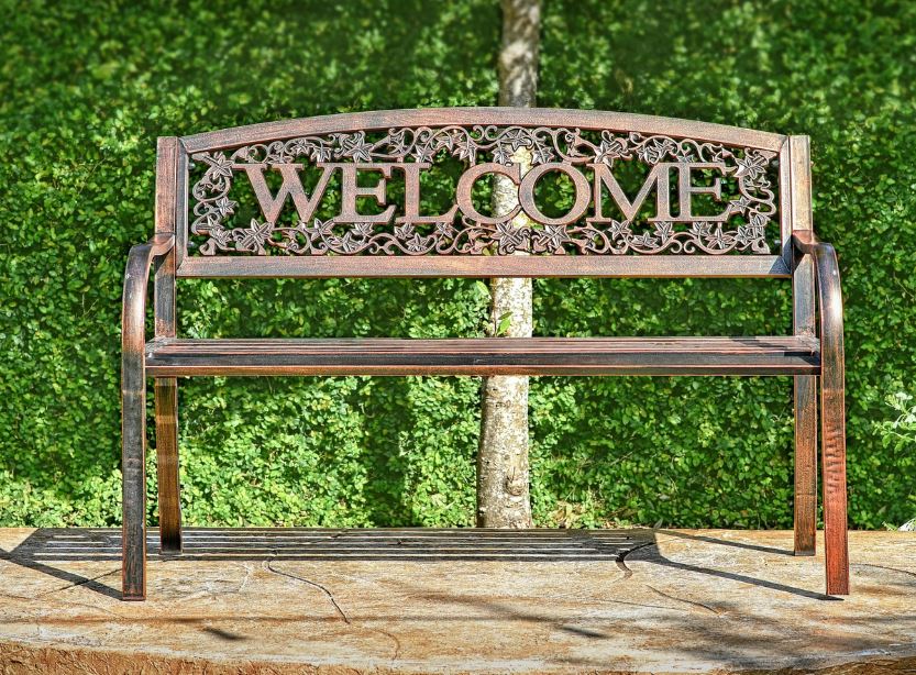 Welcome Metal Bench - Bronze Color