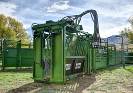 HC2500 Deluxe Squeeze Chute